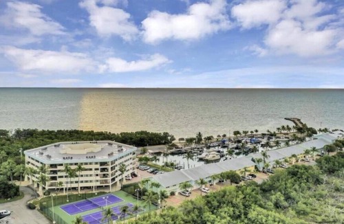 Rock Harbor Condo | Sunrise, Award winning, Ocean View Condo in the Keys