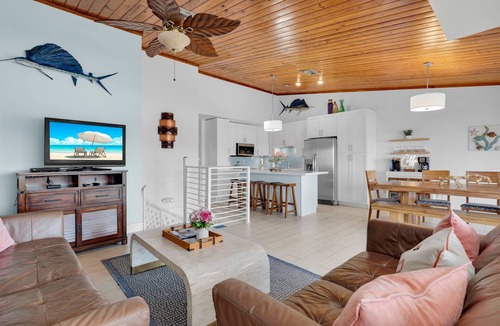 Key Largo House | Sunrise Escape - Ocean Front Villa - Sleeps 10