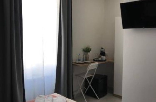 La Spezia Historic Centre Apartment | Sunrise Rooms: Triple Room with Balcony