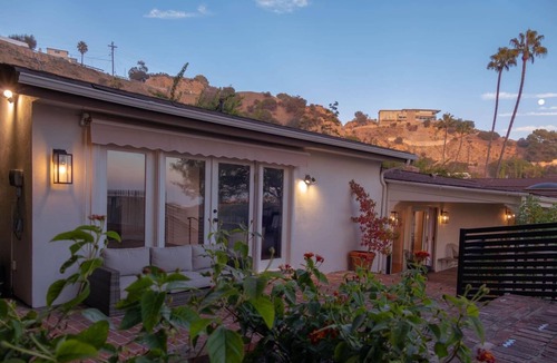 The Bird Streets Villa | Sunset retreat “Villa Bella” with incredible view!