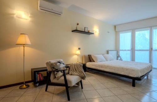 Legnano Apartment | Sunset Studio - studio apartment & garage, near A8 highway