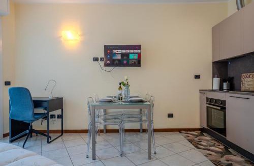 Legnano Apartment | Sunset Studio - studio apartment & garage, near A8 highway