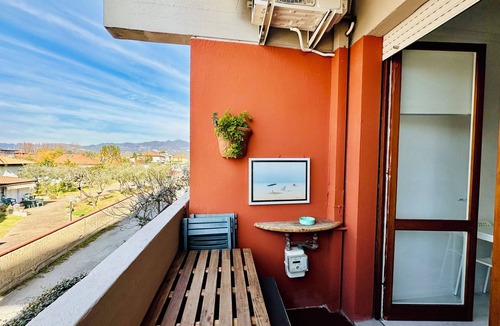 Marina di Carrara Apartment | Sunset suite - apartment by the sea in Marina di Carrara