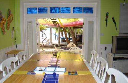 Marathon Villa | Sunset Villas - Affordable Open Waterfront Accommodations with Dockage & Ramp