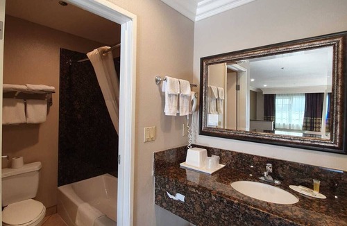 Cypress Hotel | Super 8 by Wyndham Cypress Buena Park Area