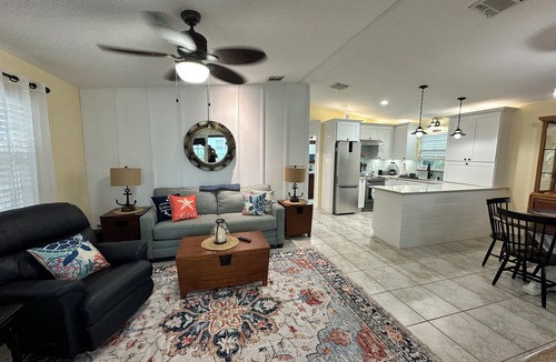 Little Torch Key House | Super Cute 2 BR FL Keys Canal Home - Great Boating Access - Little Torch Key