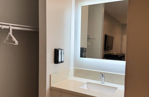 South Redondo Hotel | Surfside Inn Redondo Beach