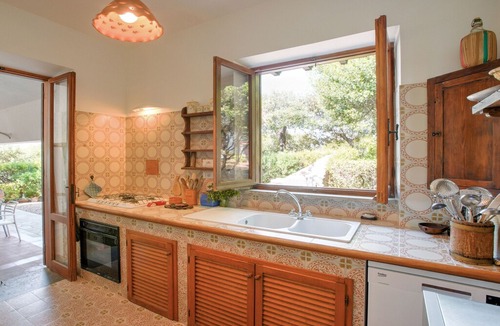 Ansedonia Villa | Swanky Villa in Ansedonia near Feniglia Beach