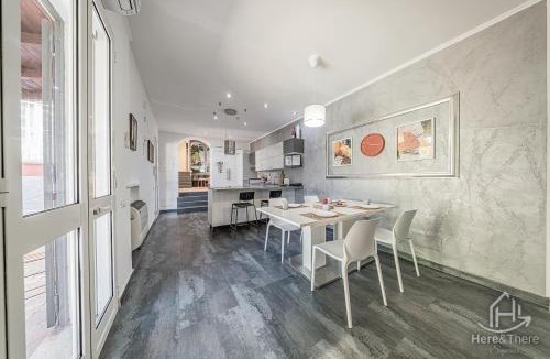 Savona Apartment | SweetWater Villa - Pool - Solarium - Smart TV