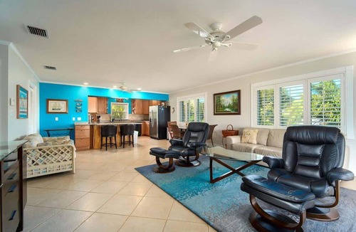 Whispering Pines House | Tarpon Tales | Fantastic boating, pet-friendly