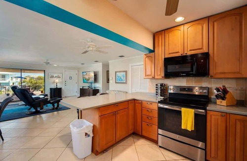 Whispering Pines House | Tarpon Tales | Fantastic boating, pet-friendly