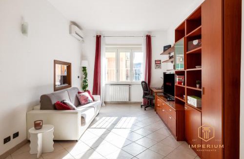 Quartiere XXII Collatino Apartment | Teano Apt - 10min to Colosseo, 100mt to metro, A-C, 2 Bedrooms