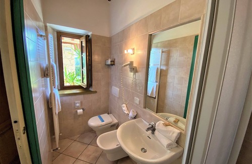 Castellina Marittima Hotel | Tenuta La Lupa Country Hotel