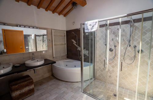 Borgo Montone House | Tenuta La Rotta - Rooms & Pool