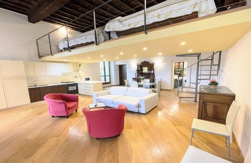 Spoleto Apartment | TERRAZZA DUOMO/SPOLETO CENTRE/PEDESTRIAN/SLPS 6/WIFI/ROME 1 HR