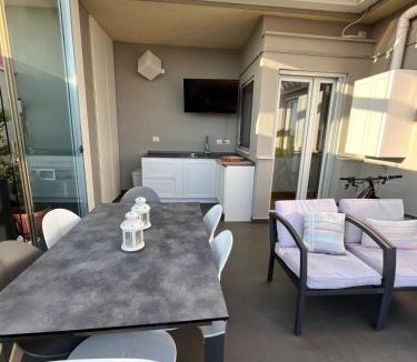 Ladispoli Apartment | Terrazza sul mare