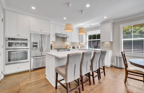 Orchard Hills House | The 3BR Stunner on Stallion｜Pet-Friendly｜Bright & Airy｜Garage Access #41252