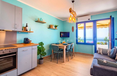Ospedaletti Apartment | The Big Blue