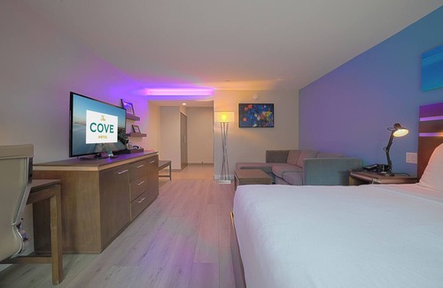 Harbor Hotel | The Cove Hotel, Long Beach