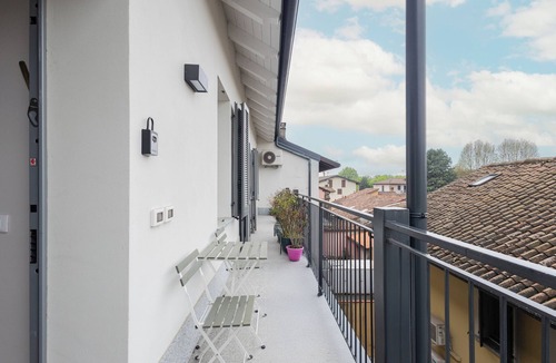 Pavia Apartment | The Dwelling of the Artists - Elegance and Relaxation
