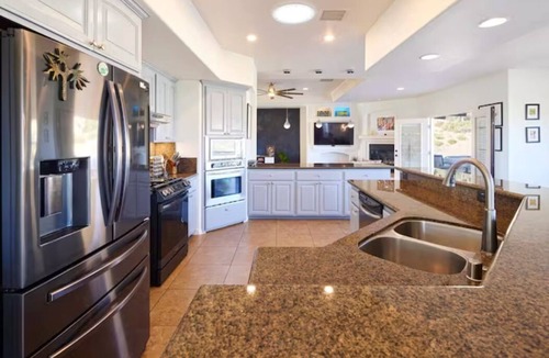 Yucca Valley Villa | The El Dorado - Salt Water Pool and Spa - Amazing Views - Modern and Spacious