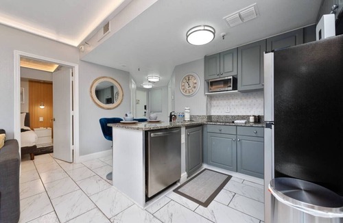 Southwest Orlando Villa | The Enclave 2BR near Universal, Pool & Gym
