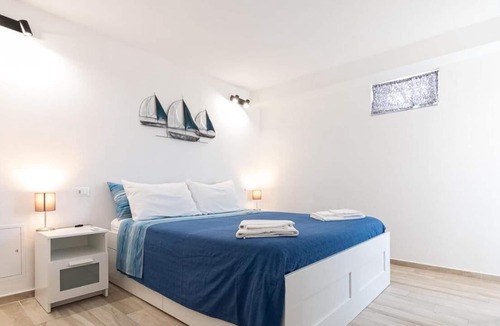 Varazze House | ★★★★[The Flowery Rock VARAZZE] JACUZZI-WIFI-RELAX