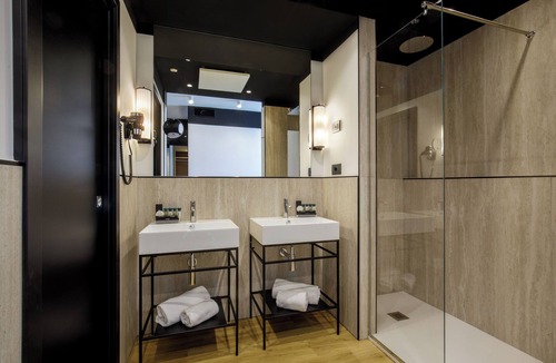 Tor Sapienza Hotel | The Fourth Dimension by Domidea