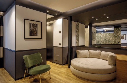 Tor Sapienza Hotel | The Fourth Dimension by Domidea