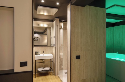 Tor Sapienza Hotel | The Fourth Dimension by Domidea