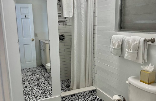Historic Seaport Bed & Breakfast | The Garden House