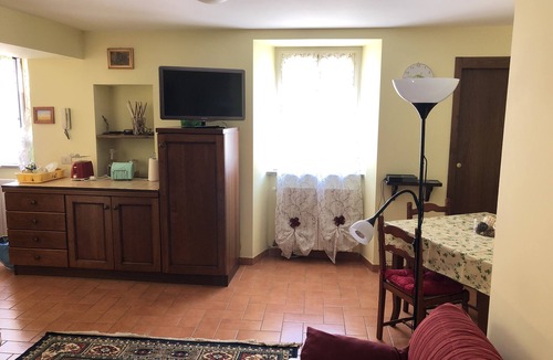 San Martino Al Cimino House | The house in the historical town wall