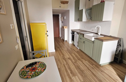 Torre del Mare Apartment | The house in the square
