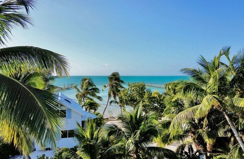 Sugarloaf Key House | The Lighthouse - Beach Houses Key West