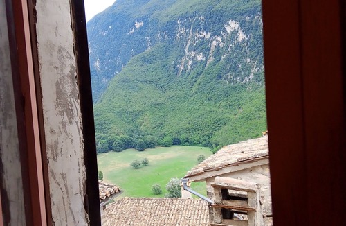 Sant'Anatolia di Narco House | The little house in the castle
