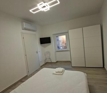 Tuscania Apartment | The Little White House