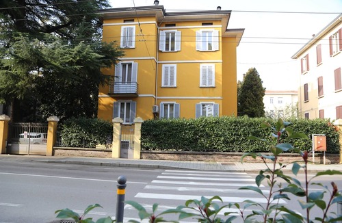 Parma City Centre Apartment | The Magnolia/of the Duchy