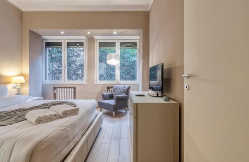 Historic Center Apartment | The Modern Nest - BeMyHost