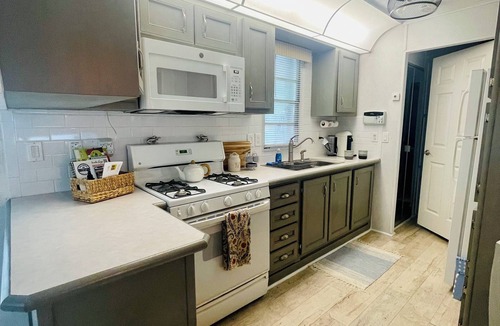 Key Largo House | The Newly Renovated Couples Retreat in Key Largo , Pool beach , and Marina