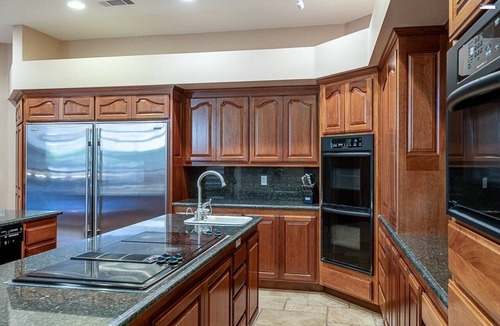 Murrieta House | The Oaktree Estate by Fieldtrip - 7 Acre Private Resort with Lake, Pool & Vineyard