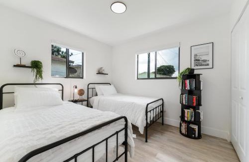 Homestead House | The Pass-Through 2 Brand New Modern Villa