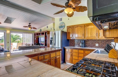 Eden Pines House | The Pineapple Cottage: Live Your Best Keys Life, 3BR Canal Front Home, Dockage & Pet-Friendly Bliss!