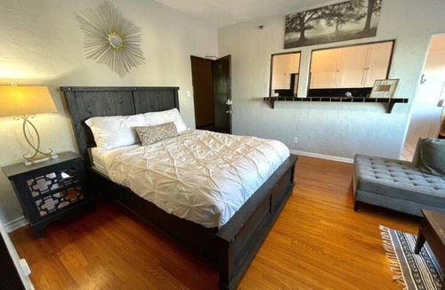 Fort MacArthur Apartment | The Riviera