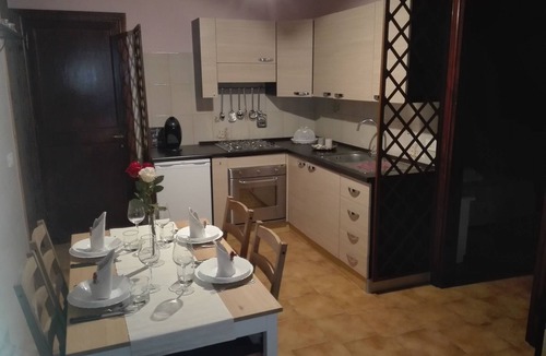 Lake Bracciano Apartment | the rose on the lake in Trevignano Romano