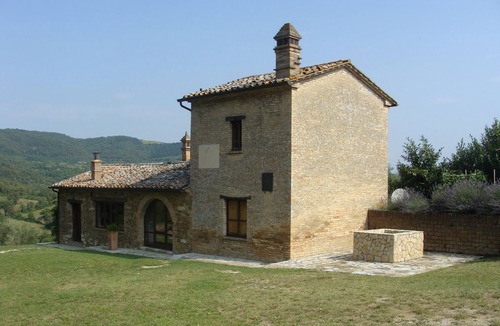 Umbertide House | The Sanctuary by Caimeli Guesthouse
