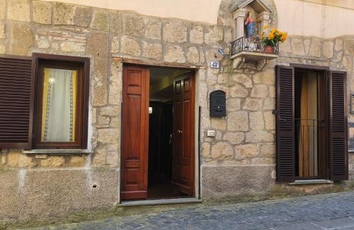 Grotte di Castro Apartment | The Stone House Historic Center