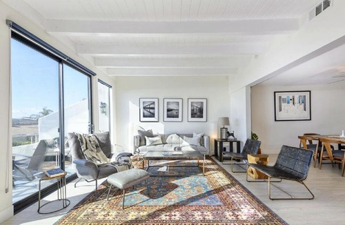 Hermosa Beach Apartment | Three Bedroom Residence with Private Rooftop Deck