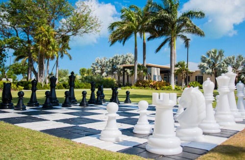 Marathon House | Three Comfy Units for Business Travel, Pool and Near Beaches