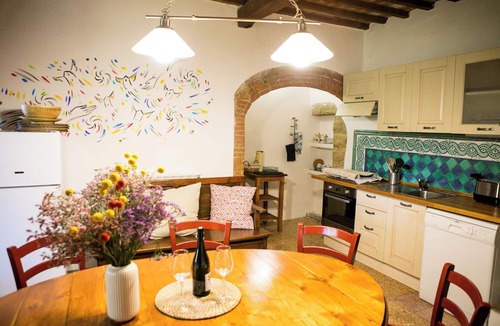 Montescudaio House | To feel good: quiet panoramic location with pool for 6/7 people