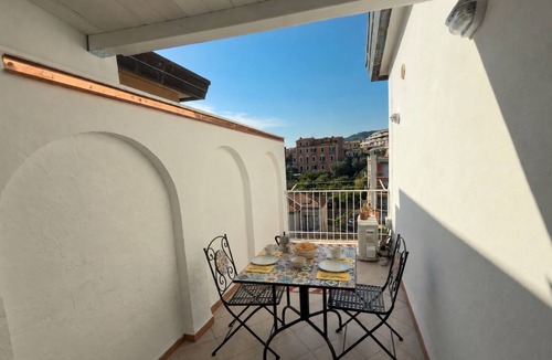 Lerici Apartment | Top floor with a spacious terrace, parking space, air conditioning, and an elevator
